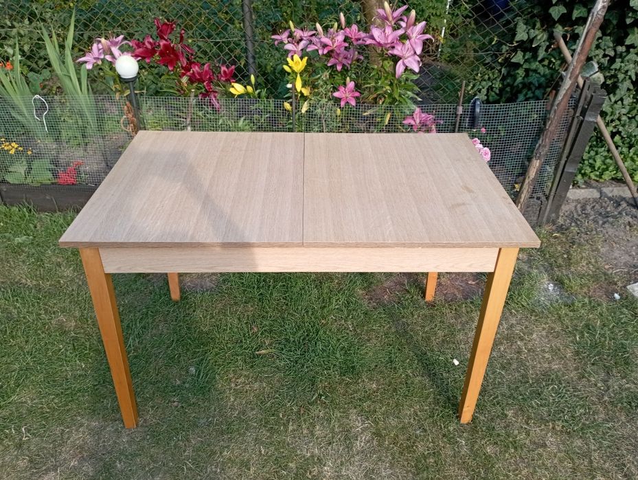 Stół duży jasny PRL