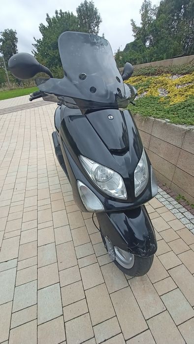 Yamaha Mayesty / MBK Skyliner** poj 125 ** na kat B ** 2010r **