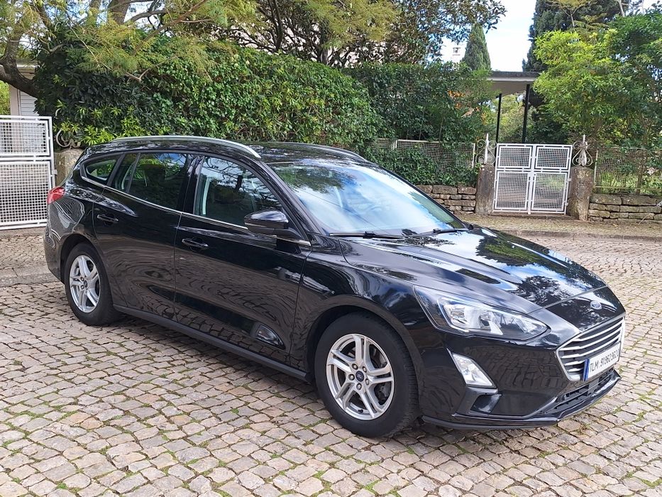 Recente poucos kms a um excelente preço, com garantia, aceito retoma,