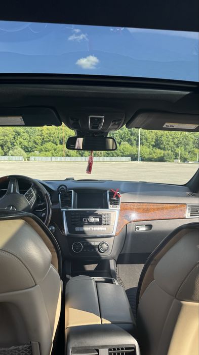 Mersedes-Benz ML W166