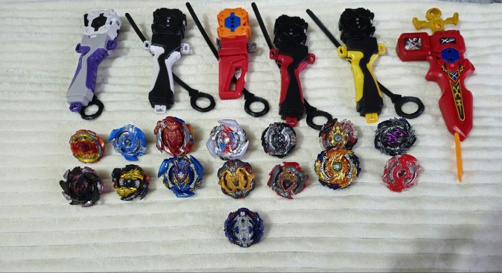 Бейблейд та запускалки