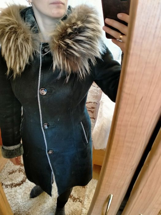 Дублянка натуральна з капюшоном оздобленим хутром єнота