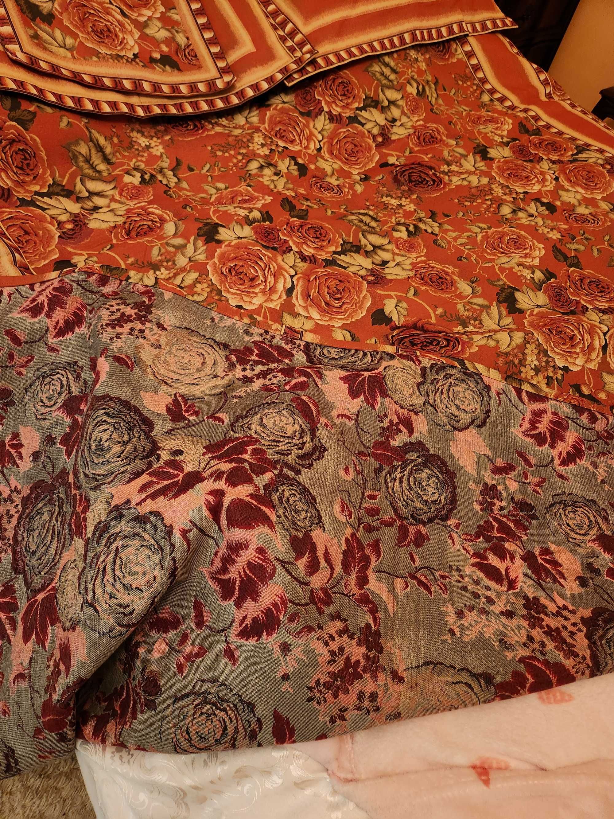 Elegancka narzuta na łóżko dwustronna 2.55m x 2.40 m