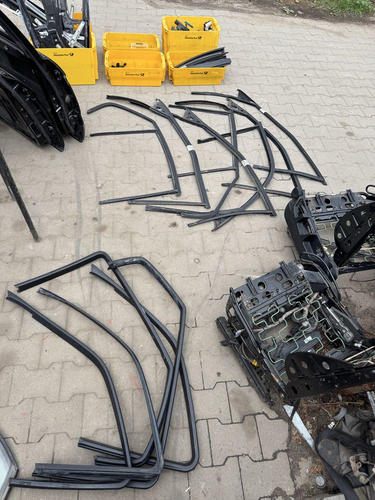 klamki Listwy uszczelki drzwi klamka podnosnik  BMW E34 E32 rarytas