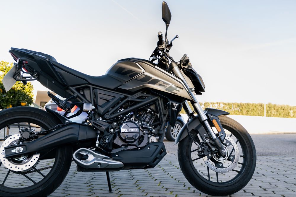 Voge 125R 2025 poucos km