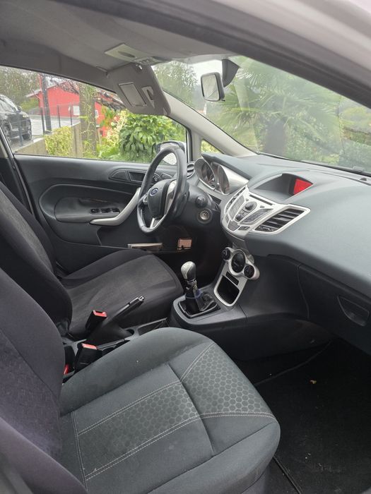 Ford Fiesta 5 lugares
