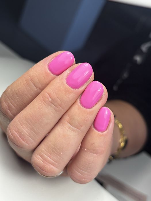 Manicure hybrydowy lub żelowy z parafiną