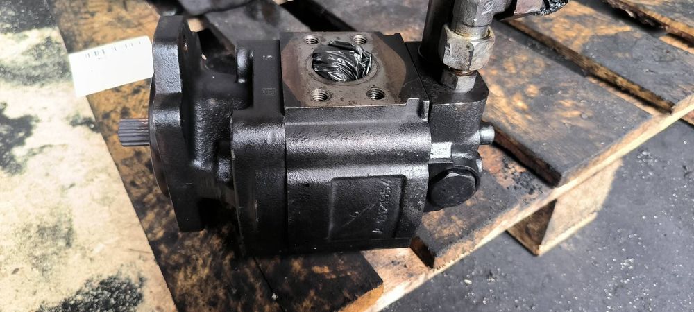 POMPA ŁADOWARKA MANITOU MLT 731 03580501 HYDRAULICZNA