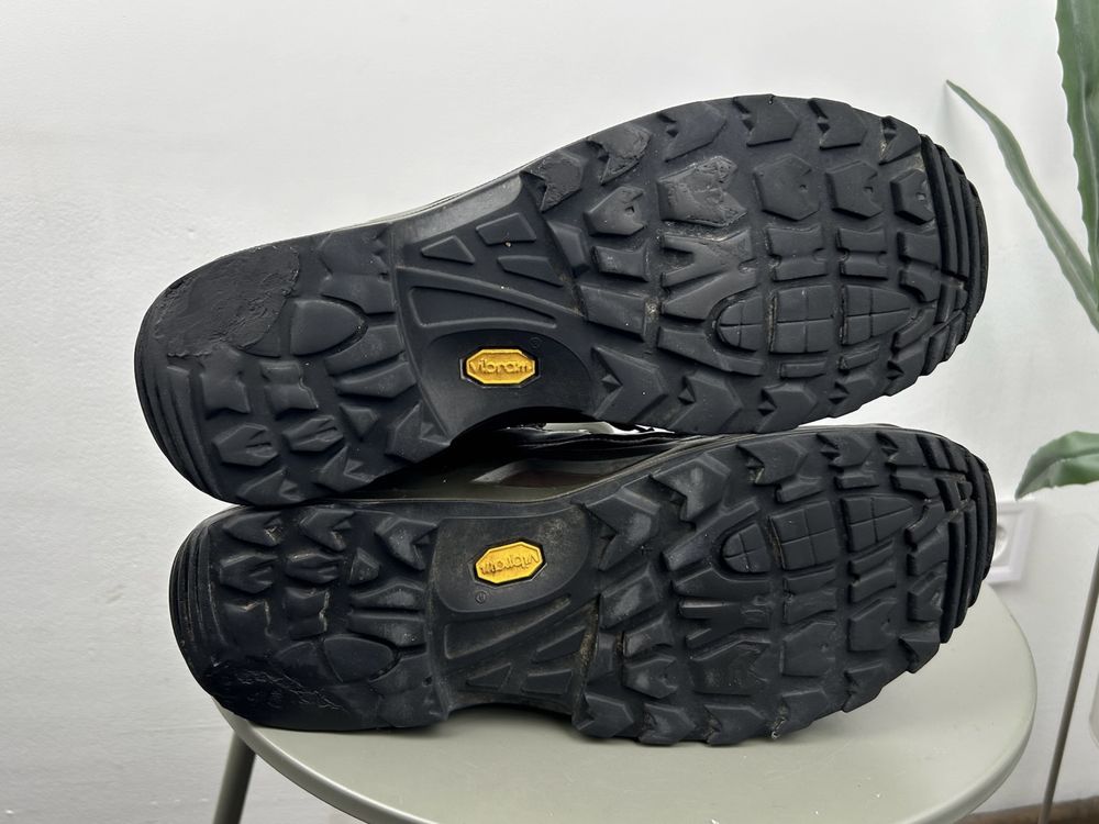 Оригінал! Зимові ботінки шкіряні Lowa Renegade Vibram 45 розмір 02153