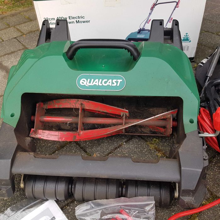 Kosiarka elektryczna cylindryczna QUALCAST SCM32A 400W 32cm