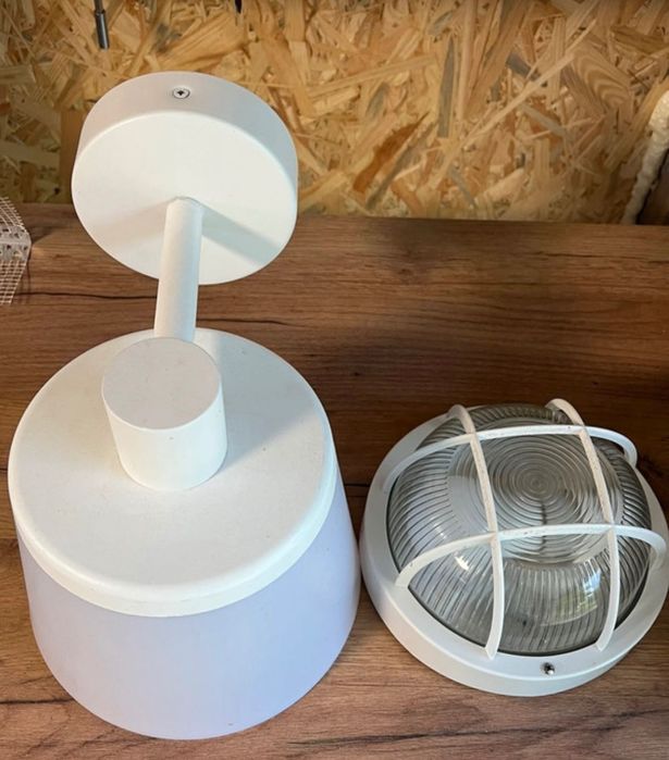 Dwie używane lampy w bardzo dobrym stanie.