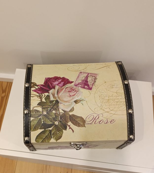 Vendo caixa decorativa