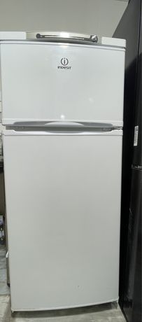 Холодильник Indesit ST145