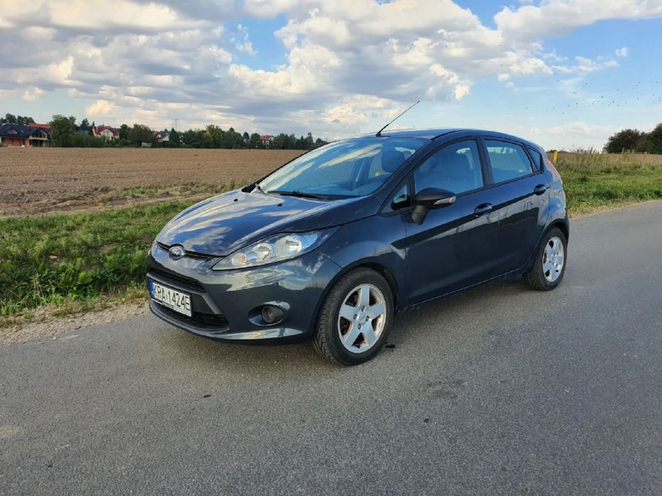 Ford Fiesta Ford Fiesta Mk7 2011 1.25l 82 KM zarejestrowany w Polsce od lat 11