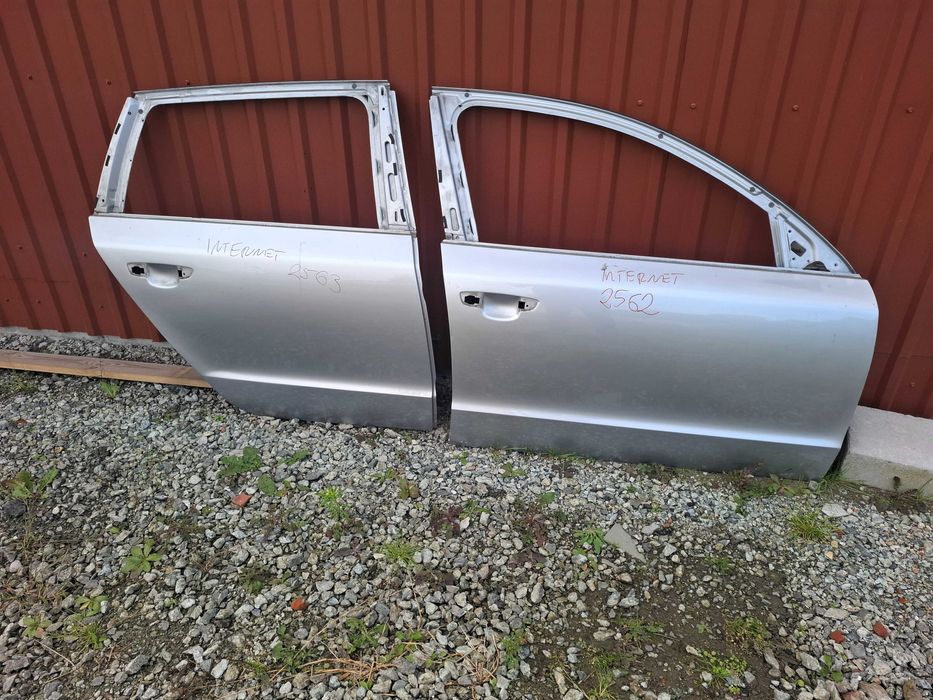 skoda superb 2 kombi drzwi la7w