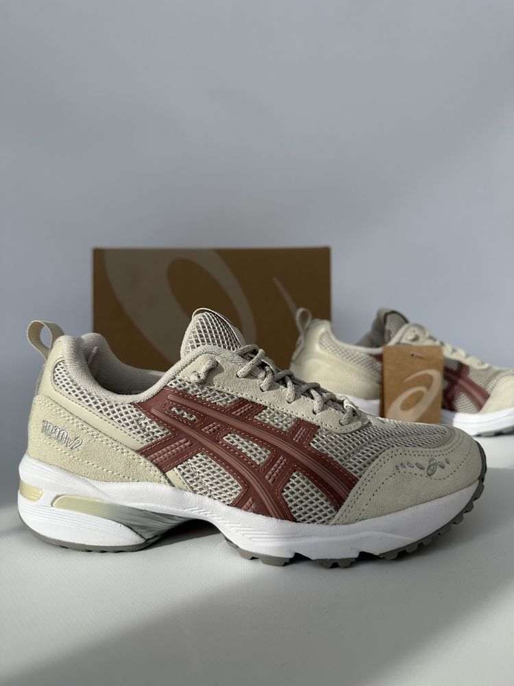 Оригінал жіночі кросівки ASICS Gel-1090V2