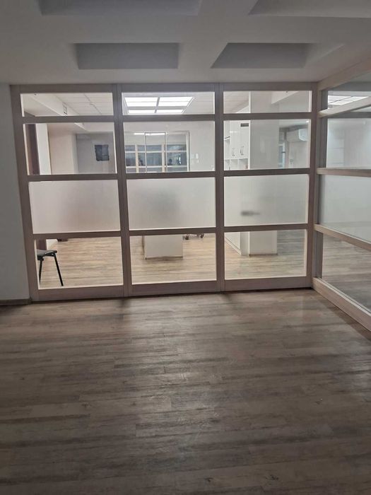 офис в центре с землей