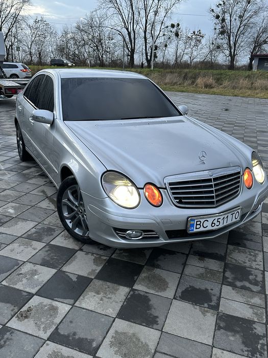 Продам Мерседес w211