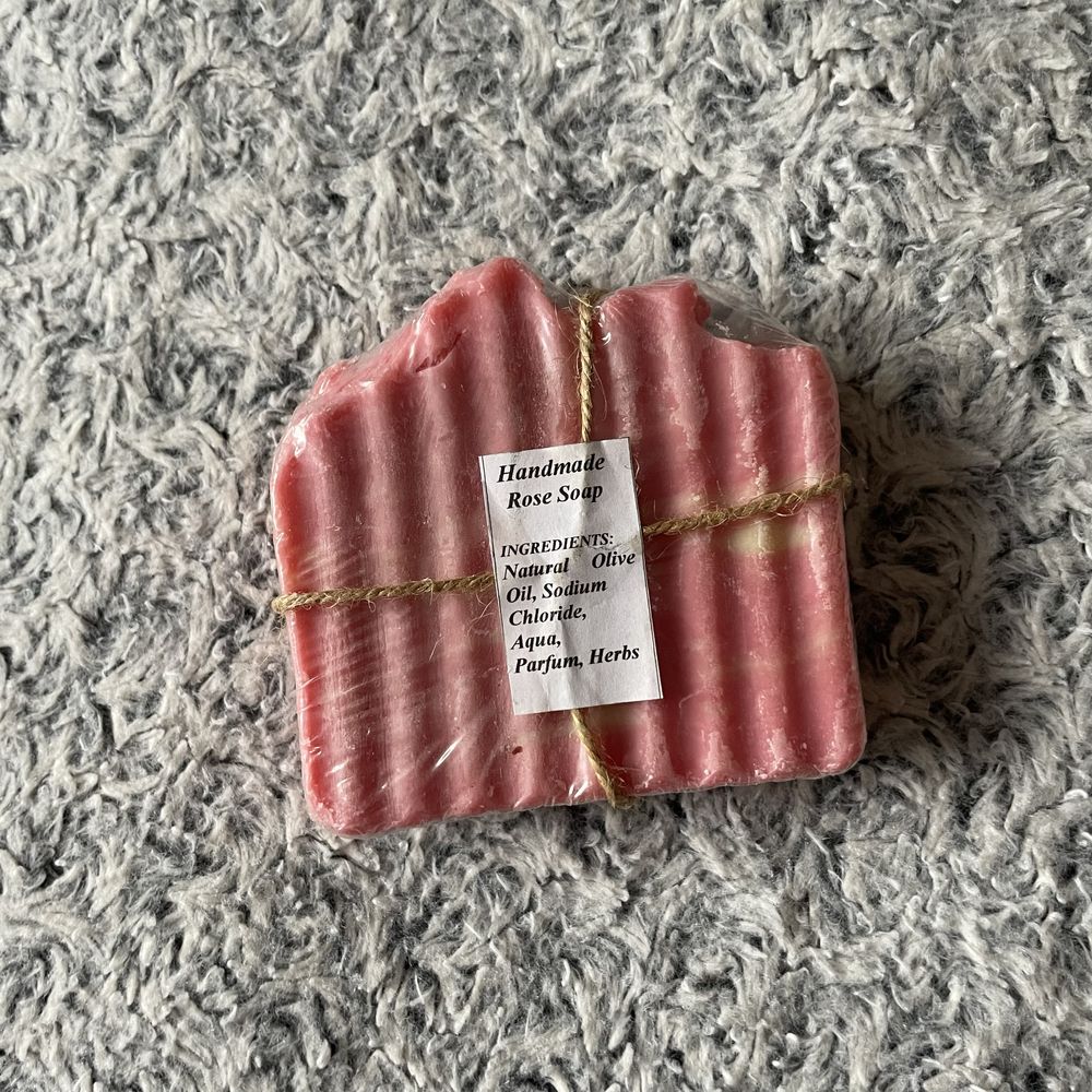 Mydlo w kostce pure soap handmade rose zakynthos grecja