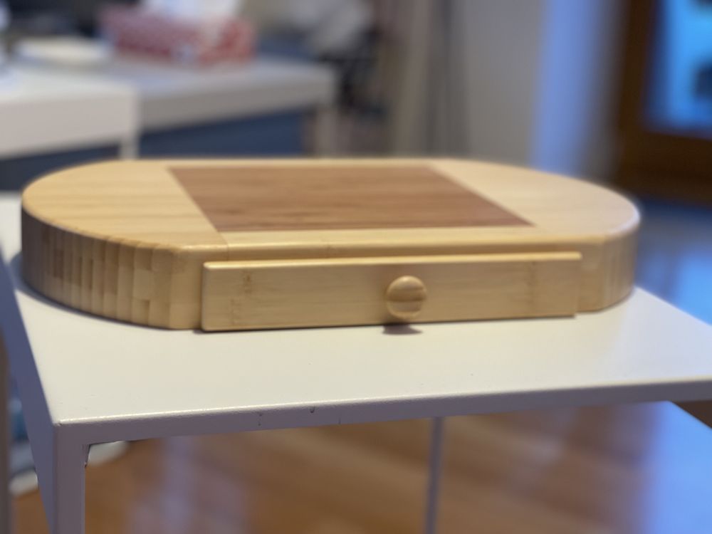 Deska drewniana drewno na sery/ serów bambusowa z nożami NOWA prezent