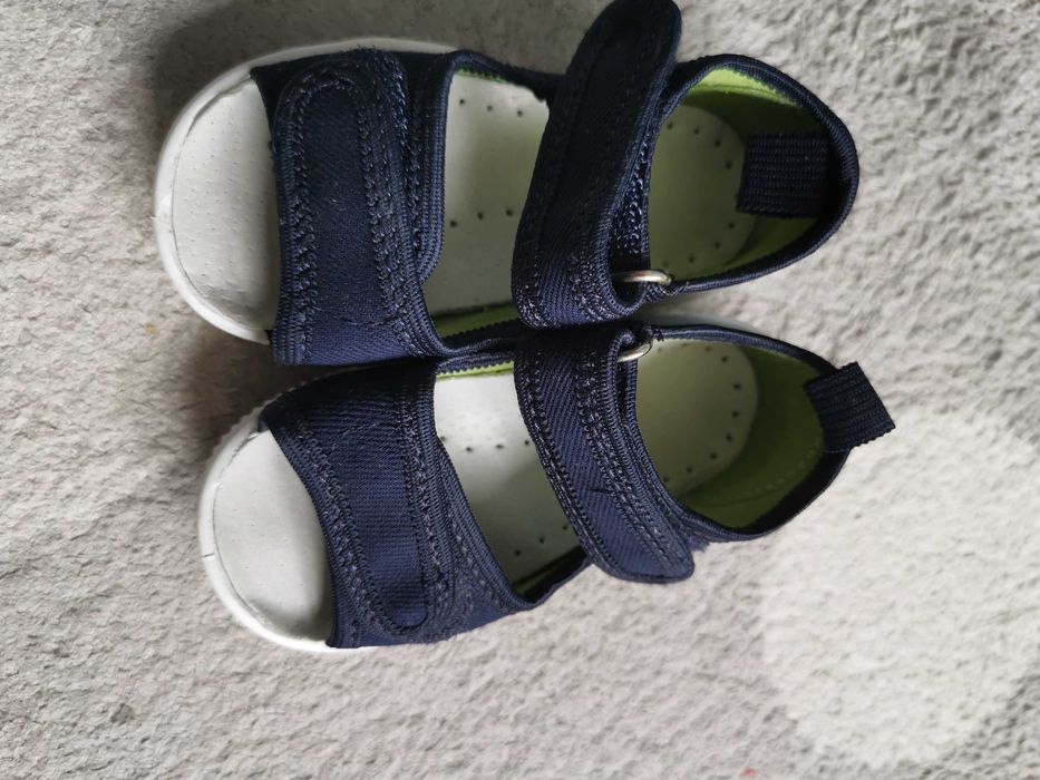 Sandałki kapcie rozm 21