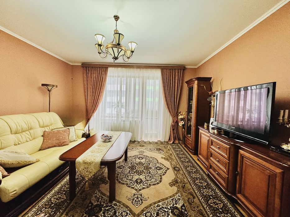 Продаж 2 кім квартири цегла інд.опалення