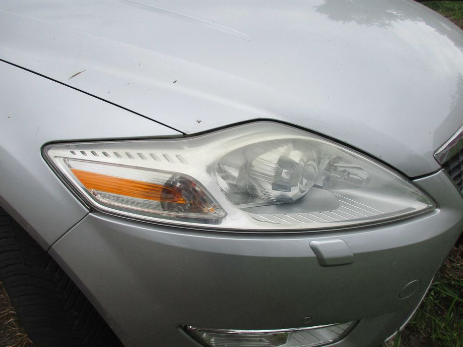 Lampa prawy przód Xenon FORD MONDEO MK4