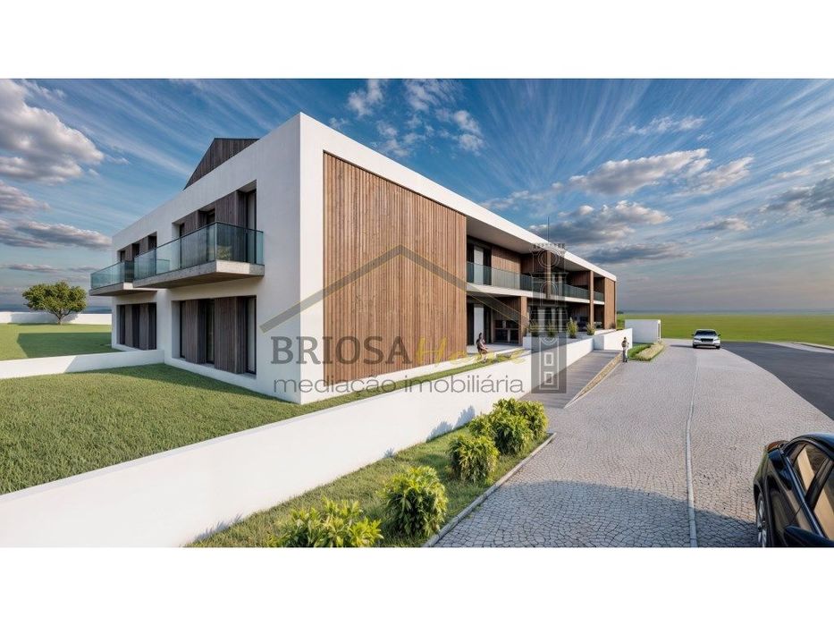 Apartamento T3 dúplex em Condeixa