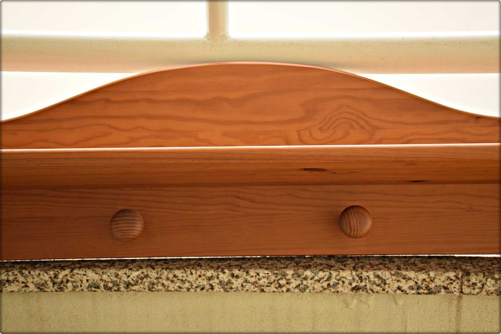 Estante/Cabide para quarto de Bebé