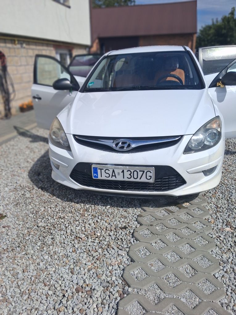 Hynday i30 2010disel 1.6poj