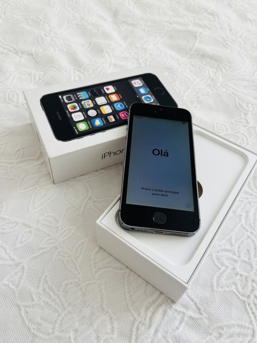 iPhone 5S 16GB | Excellent condition | New battery | Charger (without cable)64286596123907121