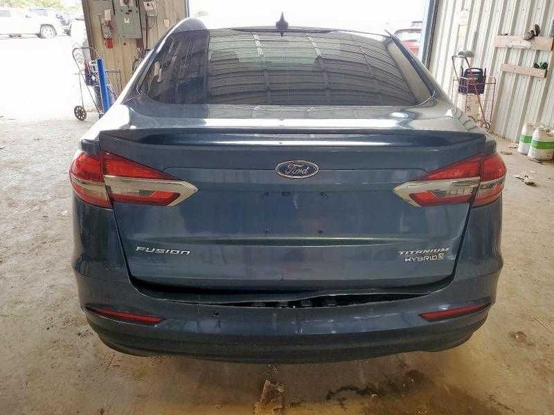 Ford Fusion Titanium 2019 /