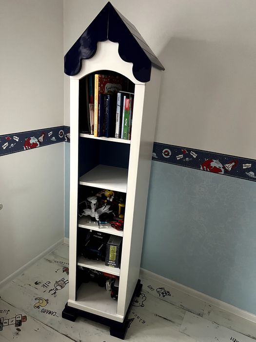 Дитяча кімната з натурального дерева