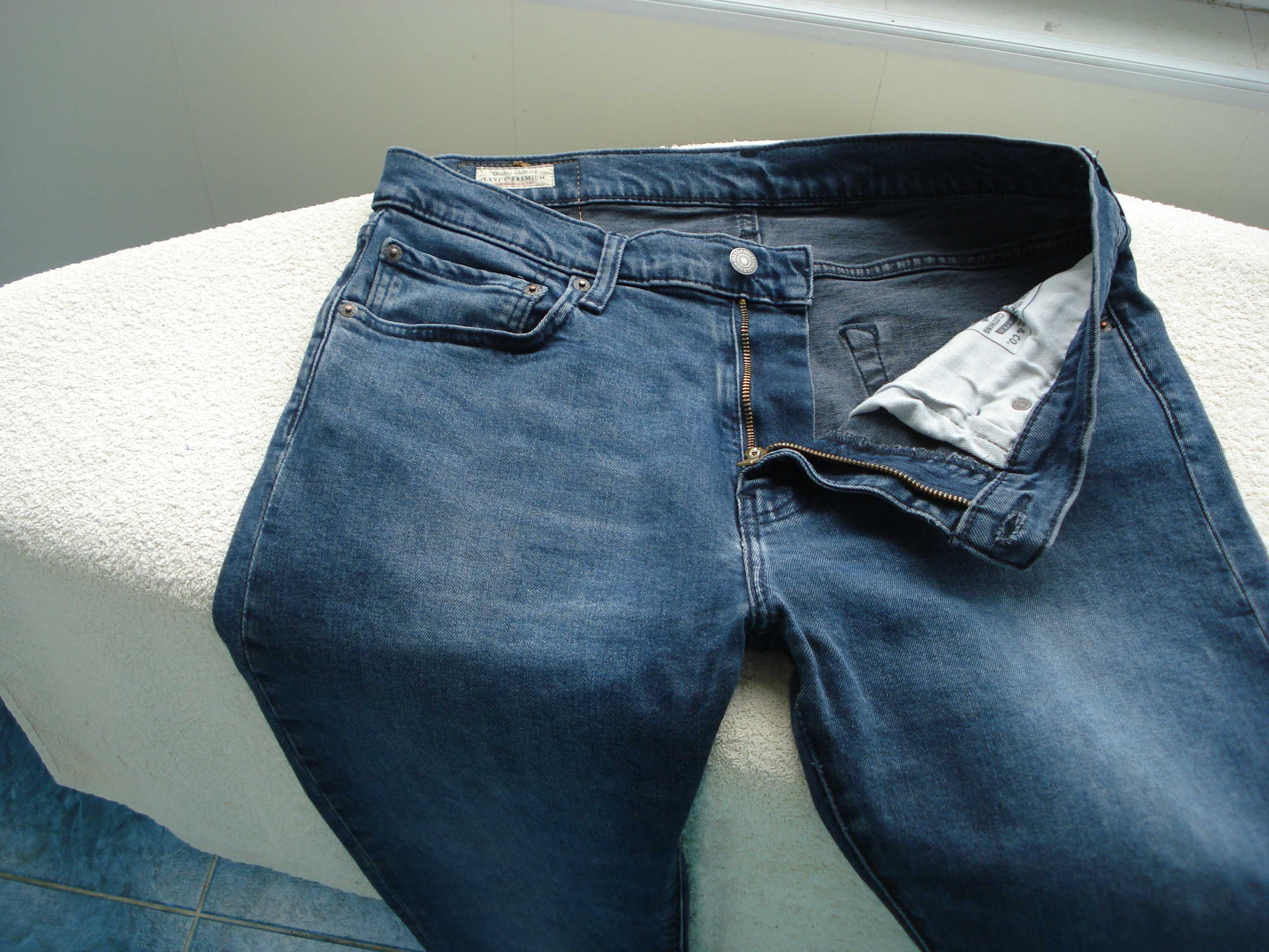 Джинсы LEVI'S 512  размер 33Х32