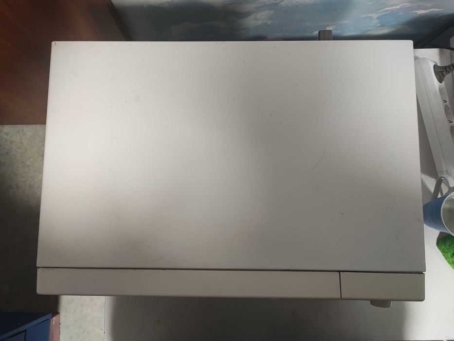 Микроволновка Samsung CE2774R