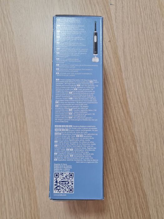 Електрична зубна щітка Oral-B Pro Series 1 нова запакована