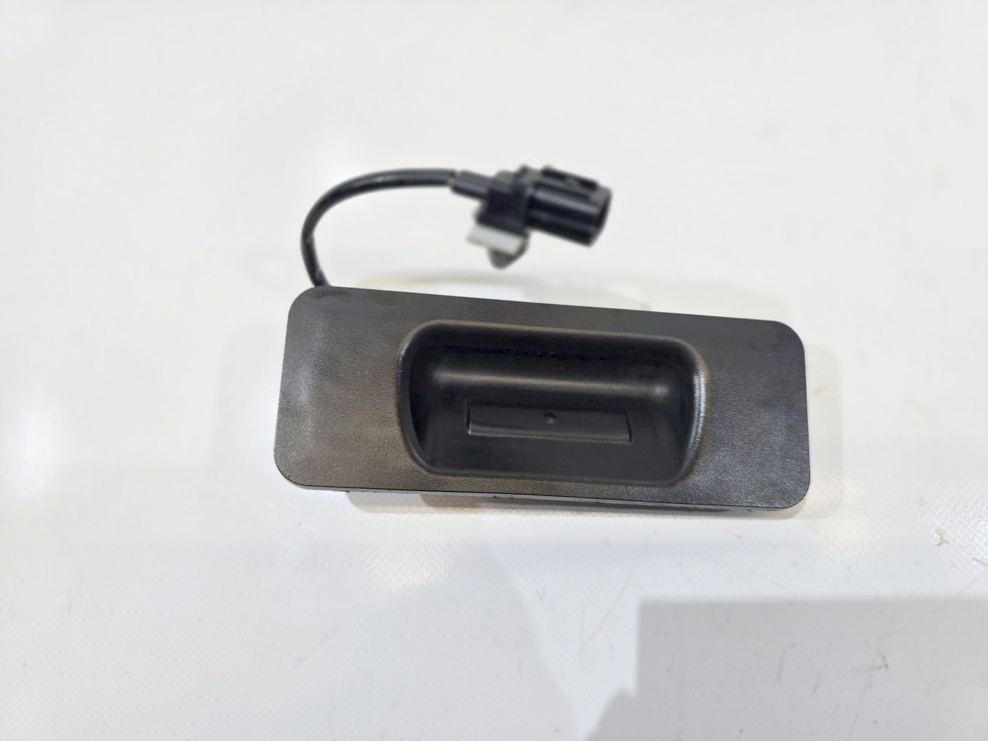 KLAMKA STYCZNIK MIKROSTYK KLAPY TYŁ HYUNDAI I20 II