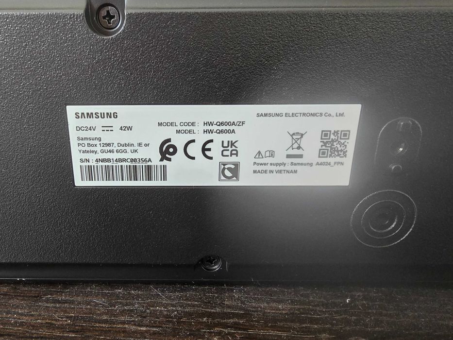 Soundbar SAMSUNG Q600A Dolby Atmos 360 W - Subwoofer