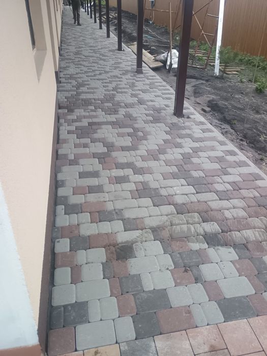 Укладання тротуарної плитки по дуже гарним цінам