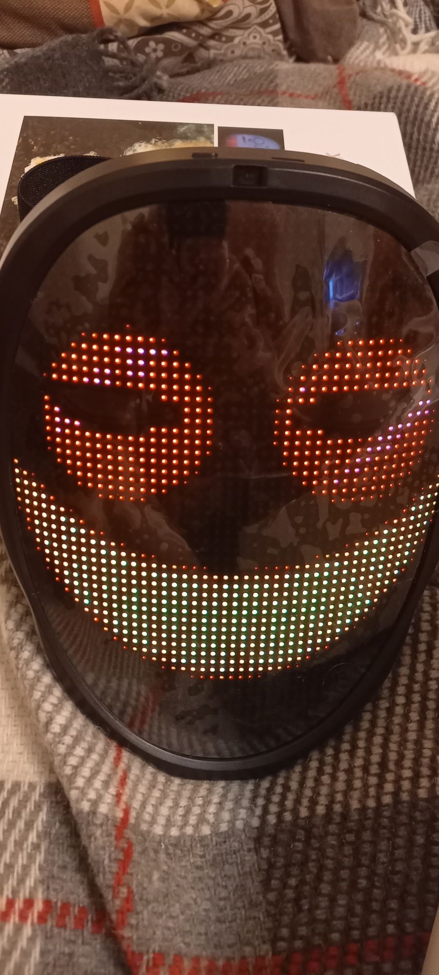 LED маска на аккумуляторе светодиодная