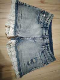 Spodenki szorty jeansowe z  koronką  rozmiar M elastyczny jeans