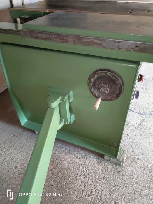 Piła formatowa z podcinakiem