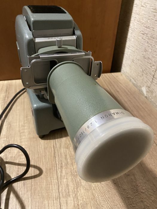 Вінтажний діапроєктор Leitz Prado 500 Німеччина