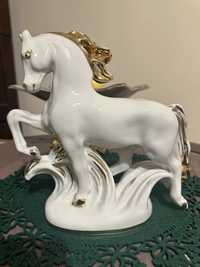 Статуетка « Кінь золотогривий» ЛФЗ
