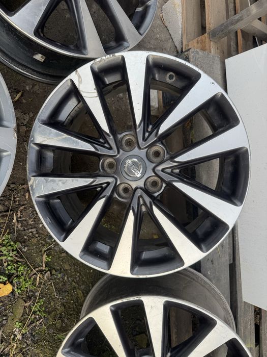 Диски Nissan 5х114.3 R17 Ц.О 66.1 ET50 5*114,3