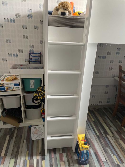 Łóżko piętrowe z biurkiem, Ikea SMÅSTAD, białe/szare