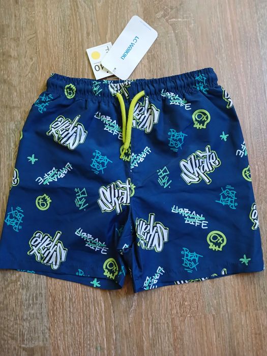 Продам нові шорти для купання