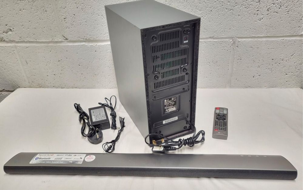 Продам саундбар LG NB3540