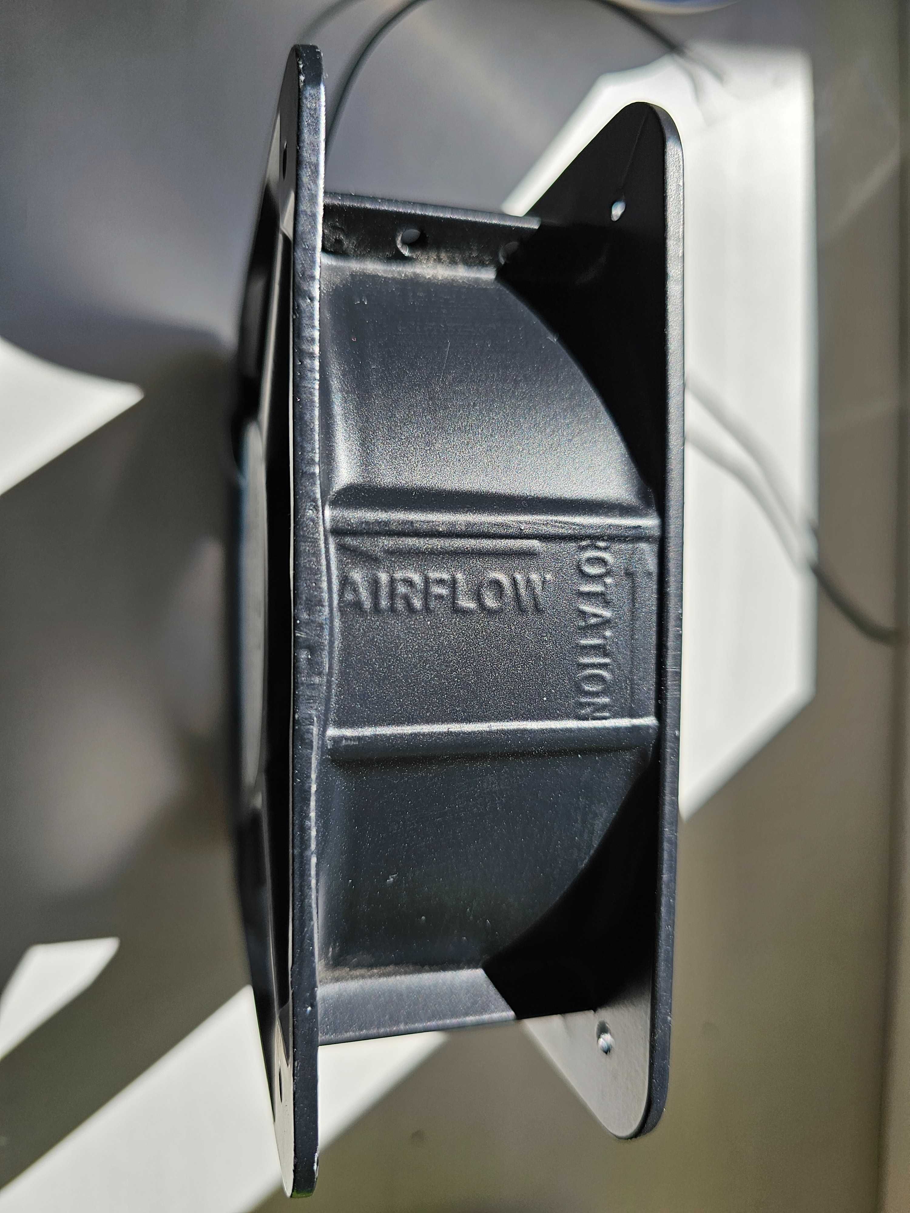 Вентилятор WIIKOOL AC 220-240V 150х150х50 мм 0,23А