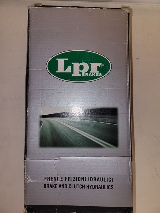 Головний циліндр зчеплення